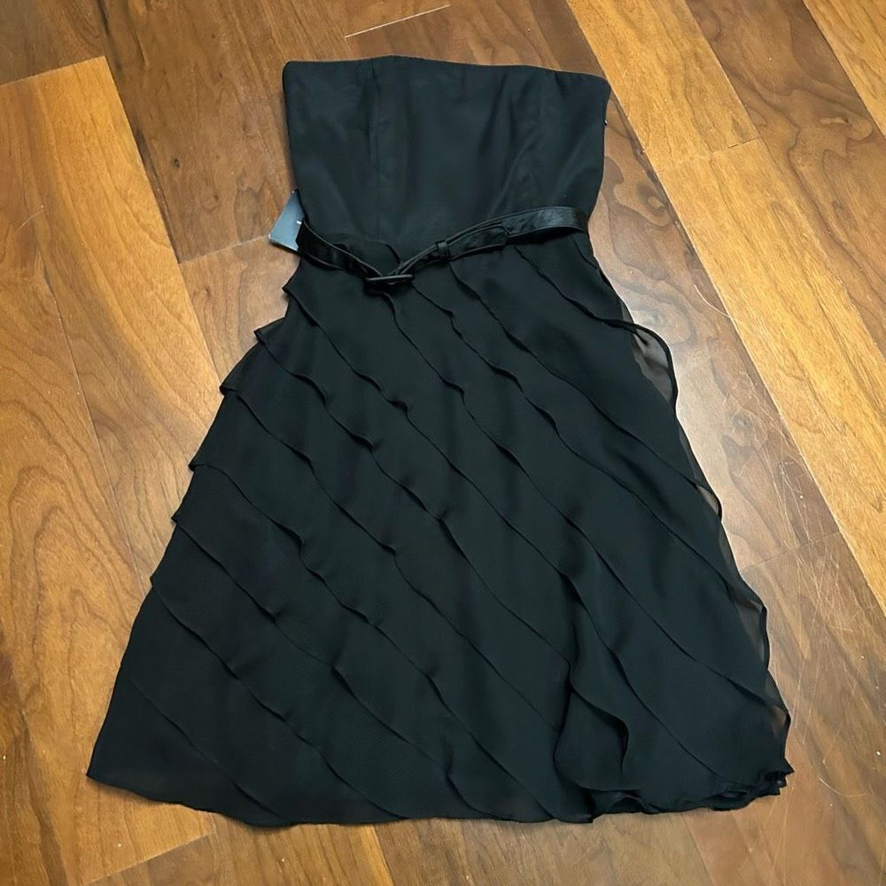 White House Black Market women’s strapless black ruffled belted dress size 0 NWT